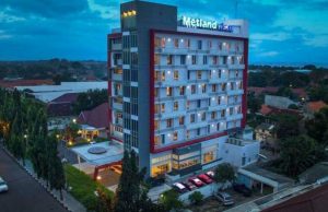 banner-metland-cirebon-1-1024x388