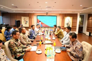 Atasi Backlog Perumahan, Menteri PKP Kebut 10.000 Unit Program Bedah Rumah di Sultra